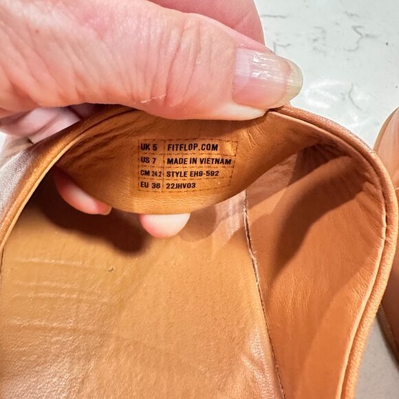 FitFlop, size 7 Brown Slide with Leather-Wrapped Platform - Picture 5 of 5